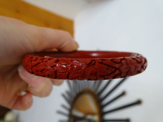 Bracelet Jonc Vintage Sculpté Motif Bouc/ Chèvre - Ancien, En Matière Noble - Occasion