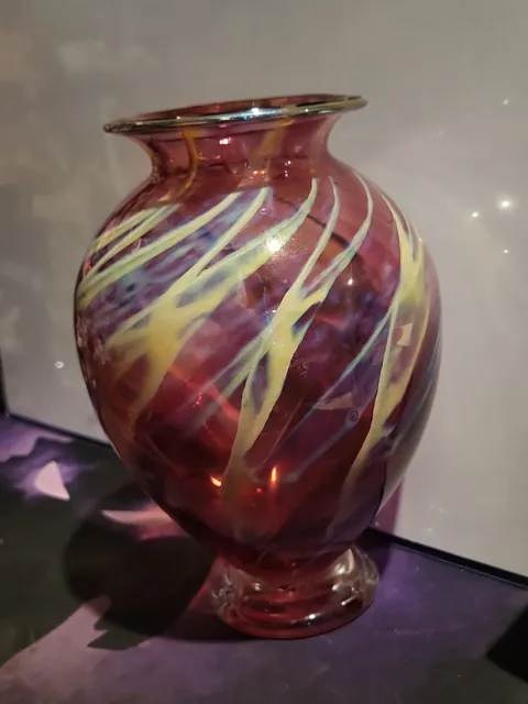 Vintage  Hand Blown Beautiful Red Vase 8 In Gold Blend