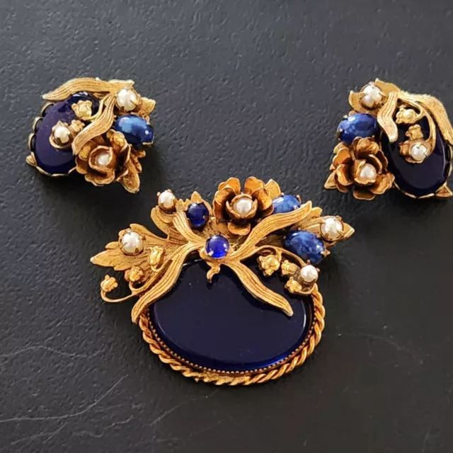 RARE Unsigned Designer Vintage Set Brooch Pin Earrings Blue Glass Faux Pearl 117