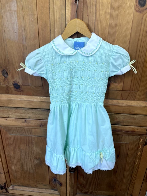 Vtg Girls Elkay  Smocked Dress Cap Sleeves Green No size tag see measurement