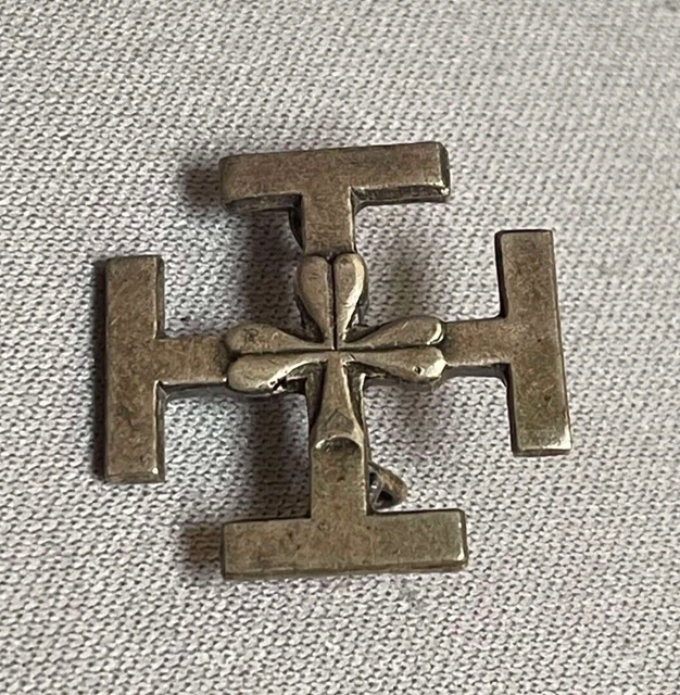 ANCIEN INSIGNE MILITAIRE & Attache Cuir Gendarmerie (Non Légion