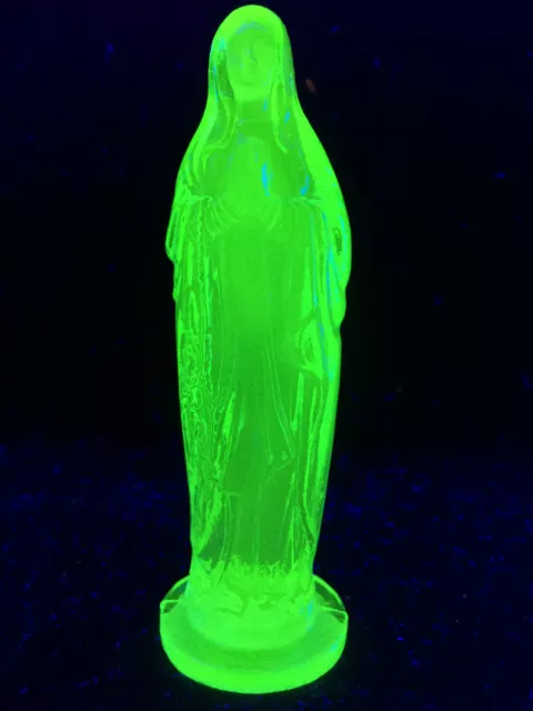 Green Vaseline uranium glass Madonna doll woman Catholic praying Mary glow Jesus