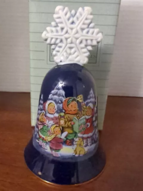 ~GORGEOUS~ VTG 1987 Avon Christmas Bell Snowflake Handle Children Carolers w Box