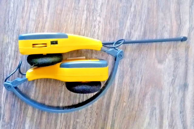 SUNTONE AM FM Headphone Radio Portable Audio Yellow Working 100% ...