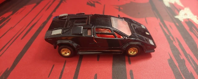 Voiture majorette shell lamborghini countach 5000 tm quattrovalve 1/24 bel etat - Jeux & Jouets