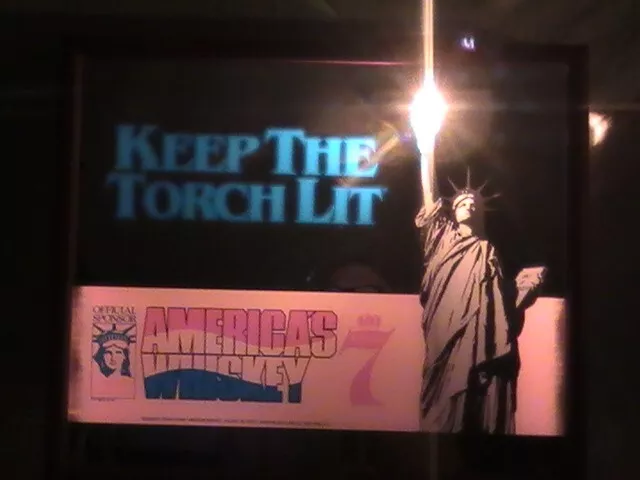 Seagrams 7 Statue of Liberty 100th Anniversary Lighted Mirror advertiser Sign