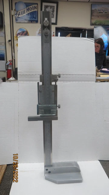 MITUTOYO 12& VERNIER Height Gage Stainless Steel 520-152 Machinist Tool