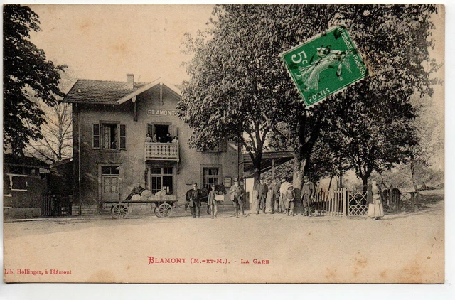 BLAMONT - Meurthe et Moselle - CPA 54 - vue bien animée de la gare - attelage