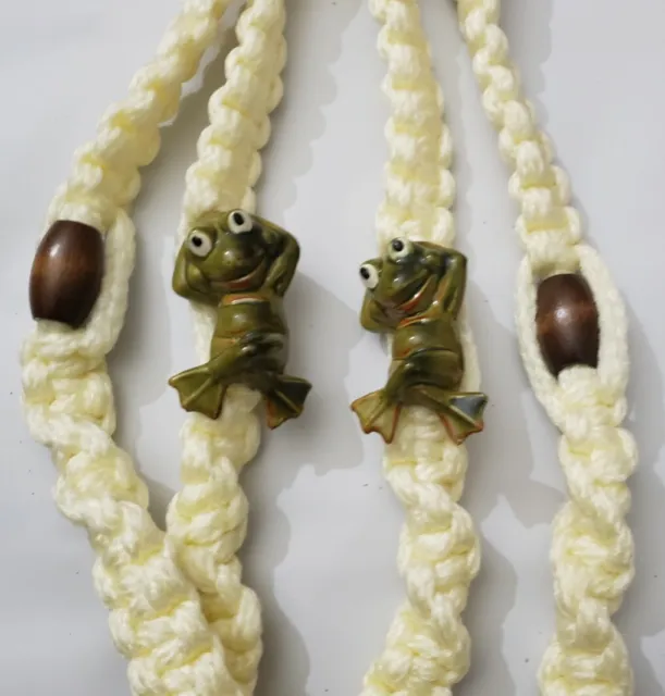 Macrame Vintage Plant Hanger Holder With Ceramic Frogs & Wooden Beads (Flaw)