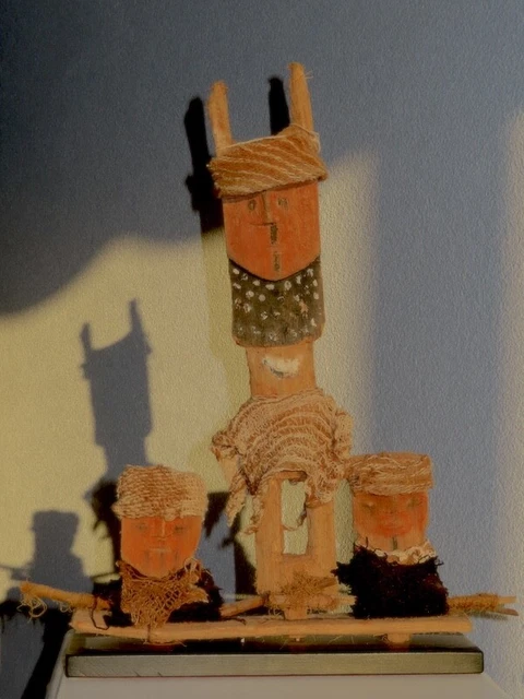 pre columbian authentic antique wood textile grave idol raft boat figure scene