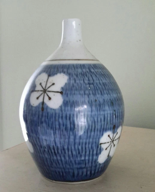 Vintage OMC Japan Otagiri Blue White Floral Stoneware Bud Vase 5"