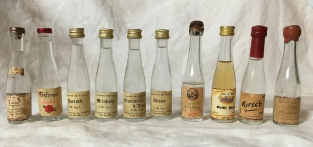 10 différentes mignonnettes anciennes de EAU de VIE de France