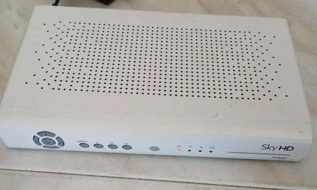 decoder my sky hd PER TUTTE LE SCHEDE VISIONE HD GARANTITA mod.p990