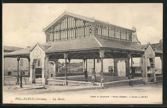 CPA Pellegrue, La Halle