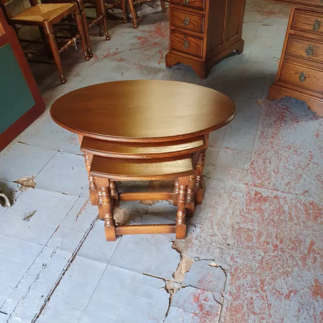 Antique/Reproduction Bevan Funnell/Reprodux Large Solid Oak Oval Nest Of Tables