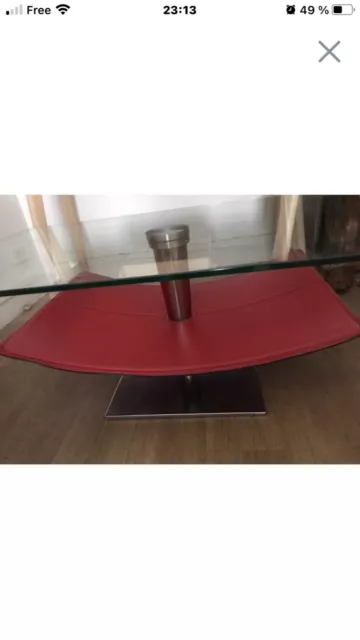 table basse design en verre trempé et cuir rouge démontable avec facture