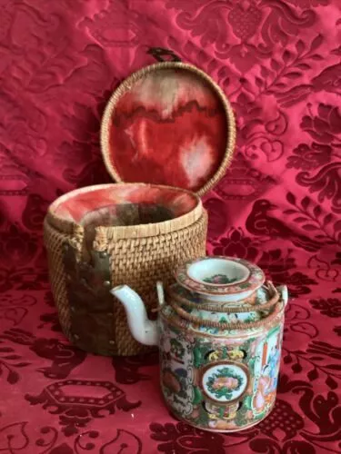 Antique Chinese Export Porcelain Rose Medallion Teapot In Wooven Basket