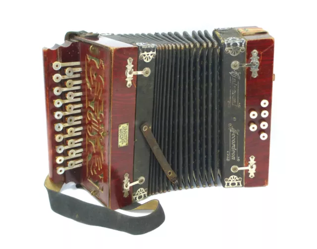 Universal Accordion Accordeon Royal Court Purveyor L. Jacob Stuttgart