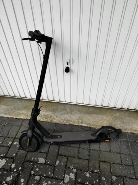 Xiaomi Mi Scooter 1S E Scooter- Schwarz/Grau Mit Straßenzulassung & Versicherung