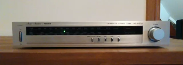 TUNER FM  FISCHER Stéréo Tuner Compact FM-M300