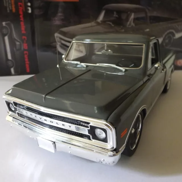ACME 1/18 1969 Chevrolet C-10 Custom Pickup Grey LTD A1807214 New GMP 400