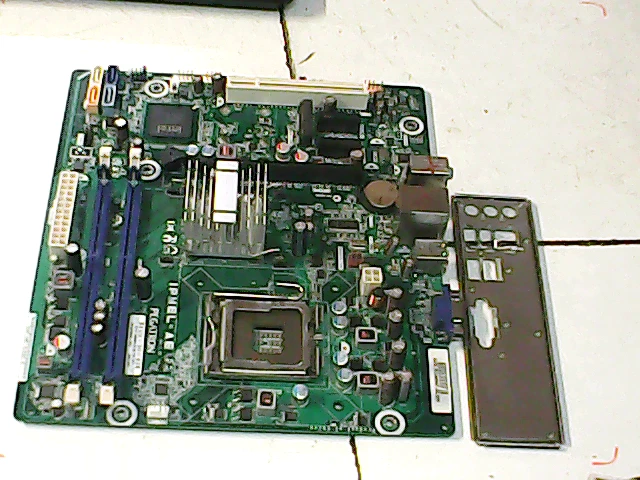 Carte Mère Pegatron IPMEL-AE Rev 1.02 - Socket LGA 775, MicroATX, DDR2, Pour Processeurs Intel