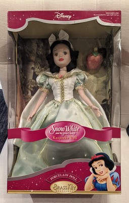 Disney Princess Snow White Brass Key Collectible Keepsakes Porcelain Doll 2004