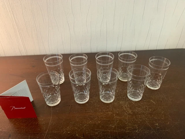 13 verres à café modèle écaille en cristal de Baccarat (prix à la pièce)