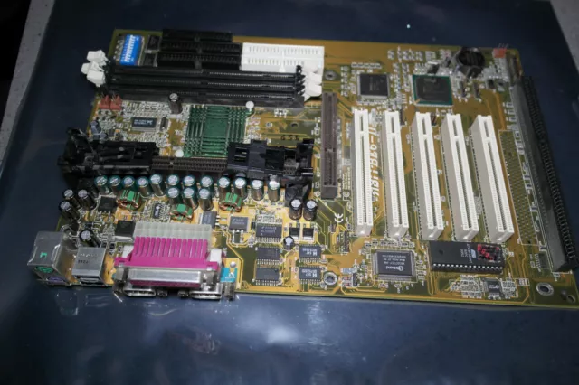 Abit BE6-II Slot1 Motherboard ATX Intel BX440 AGP PCI ISA RAID coppermine comp.