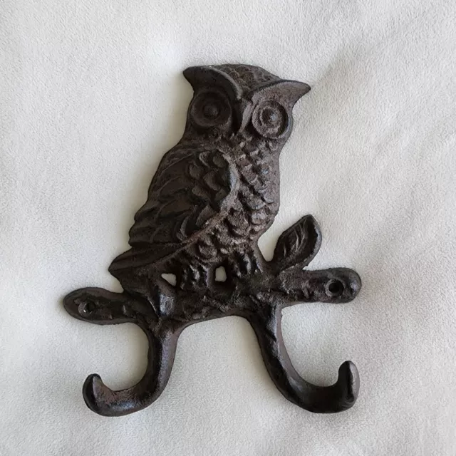 Cast Iron Owl Double Hook Towel Clothing Leash Purse Hanger Vintage Look Decor