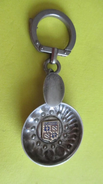 Porte Clé en métal émaillé ANTAR French Vintage enamaled metal keychain