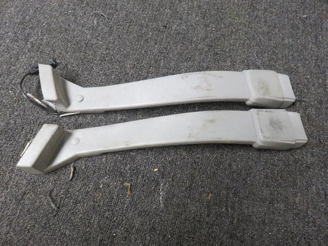 🔥95-98 Chevy Gm Silverado Sierra Suburban Front Seat Belt Latch Set  Read 96 97