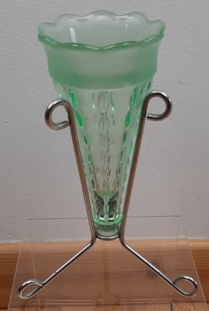 Art Deco Green Glass Trumpet Shaped Epergne/vase On Chrome Stand