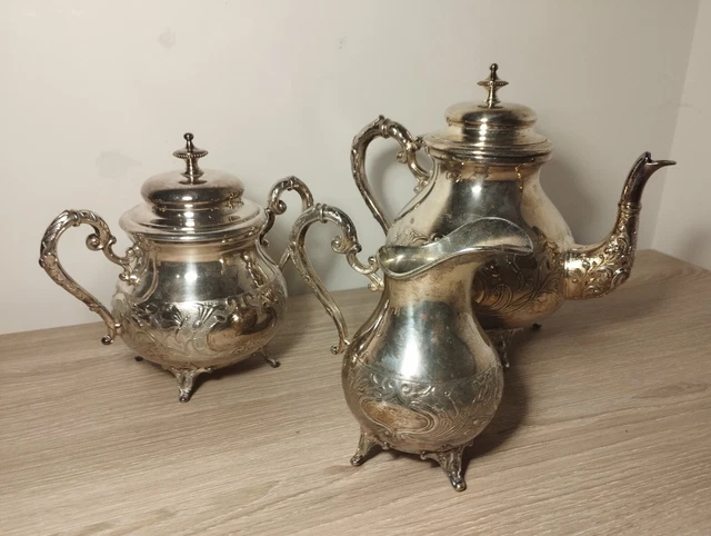 ANCIENNE THÉIÈRE ARTISANALE Marocaine en Métal Argenté EUR 28,00