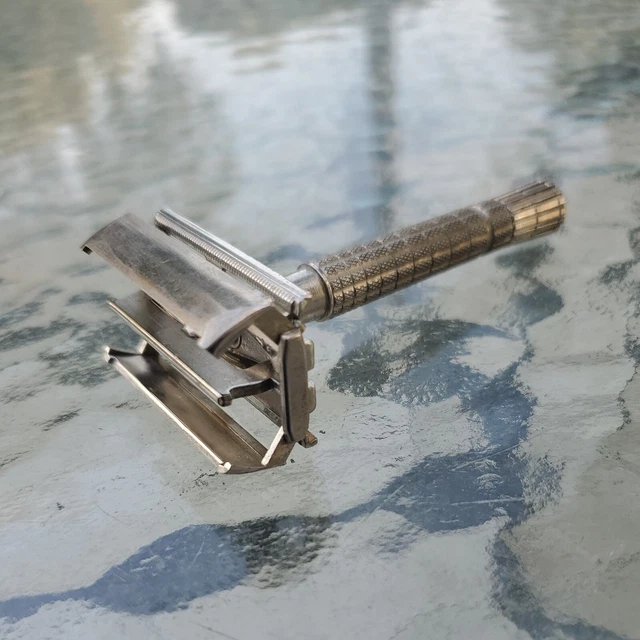 Vintage 60s, x Gillette Flare Tip Super Speed DE Safety Razor VGC (004