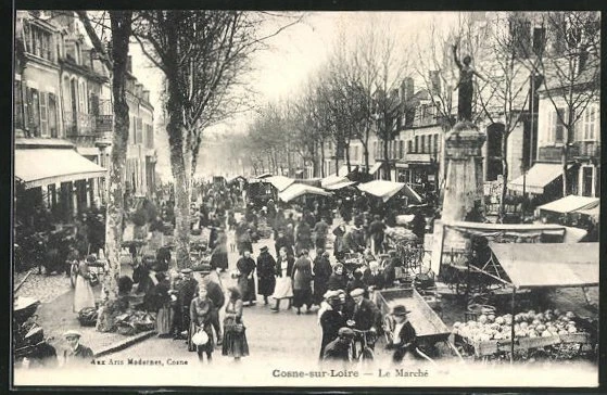 CPA Cosne-sur-Loire, Le Marché