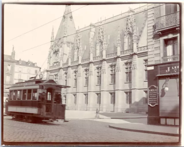 France, Rouen, tramway et palais de justice Vintage print. Tirage citrate