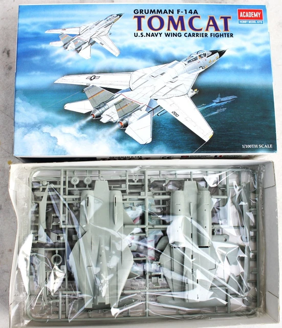 Kit Modèle Réduit F-14D Tomcat U.S. Navy - Tamiya 1/72 - 5 Décorations Incluses