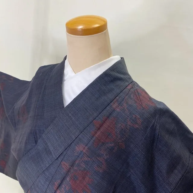 Oshima Tsumugi VINTAGE Japanese Kimono Silk tumugi ANTIQUE LADIES KIMONO 1746