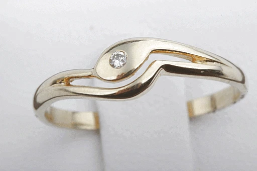 Ring aus 14K 585 Gelbgold Solitär 0,02ct Diamant Brillant Top! #