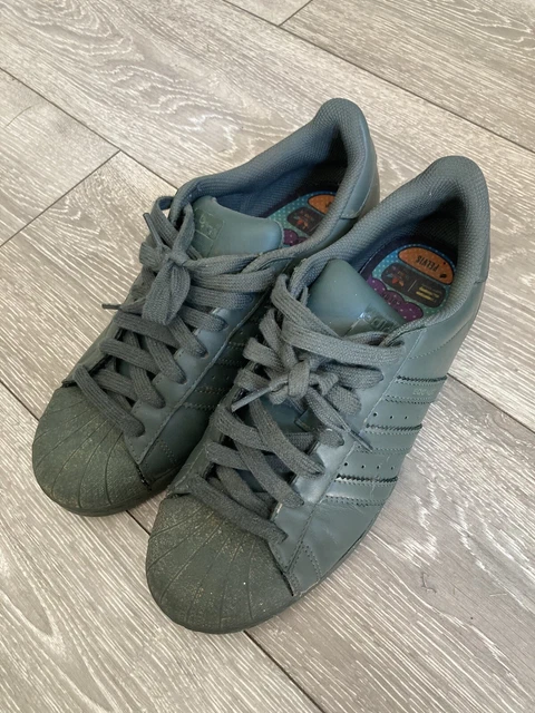 Adidas superstar olive clearance green pharrell