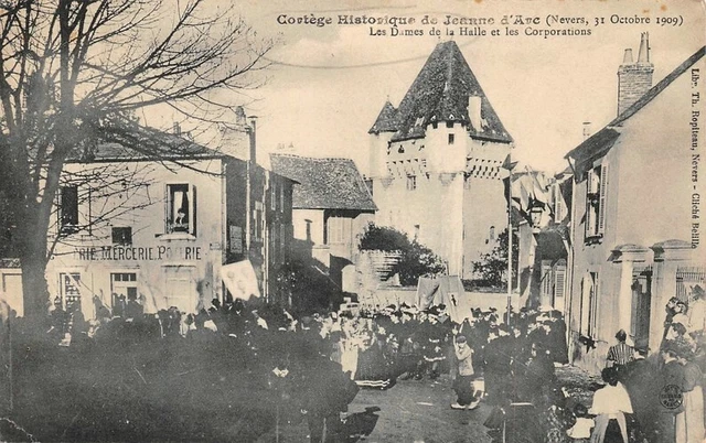 Cortège historique de Jeanne d' Arc (Nevers,31 Octobre 1909)