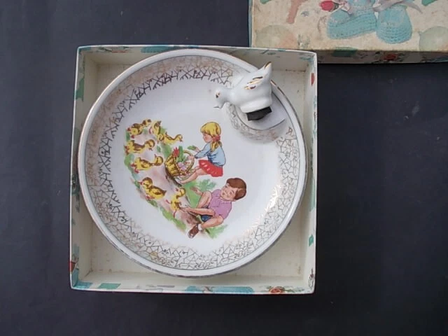 Assiette à Bouillie Ancienne – Porcelaine De Chauvigny – Modèle Vintage – Occasion Avec Légères Marques D’usage – Pour Collection Ou Décoration