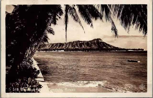 1930s HONOLULU HAWAII DIAMOND HEAD SURF BOAT REAL PHOTO RPPC POSTCARD 38-50