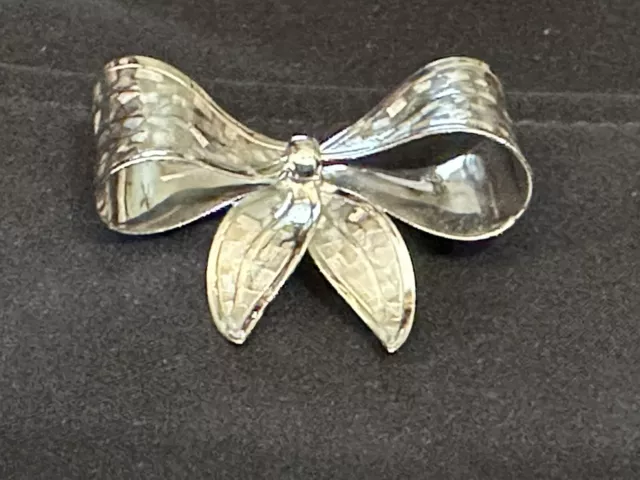 Vintage ROLYN INC Sterling Silver Bow Pin Brooch