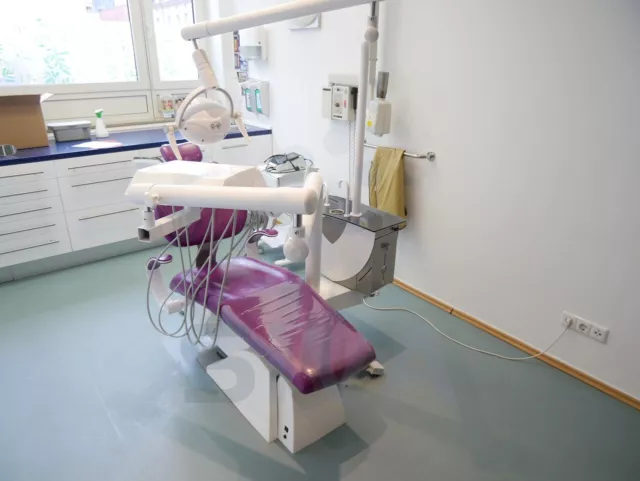 Dental-Behandlungseinheit Ritter R400 Zahnarztstuhl Behandlungsstuhl 2019 3