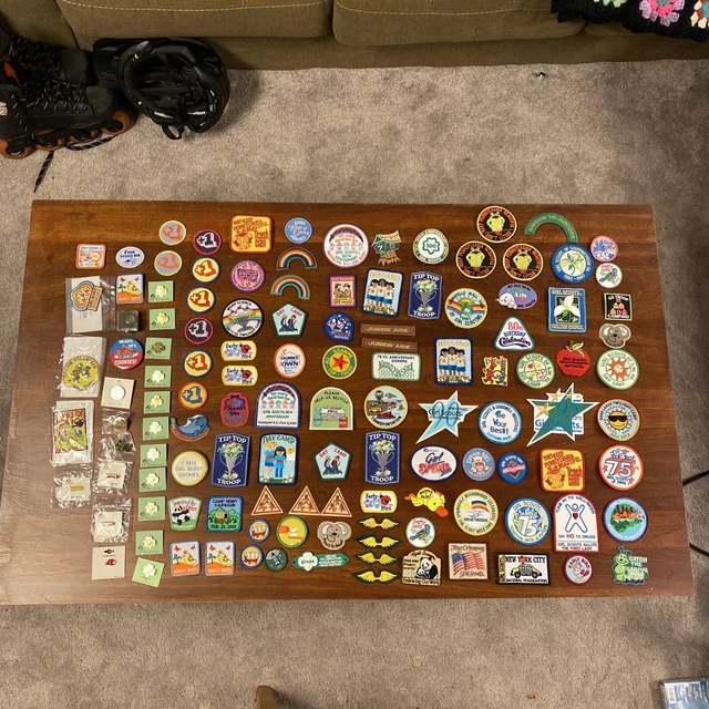 LARGE GIRL SCOUT Accessories Lot Patches Pins Buttons 1980’sPresent