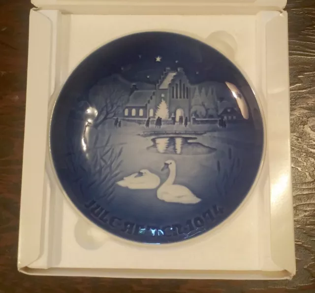 NEW 1974 B&G Bing and Grondahl Christmas Plate Mint In Box