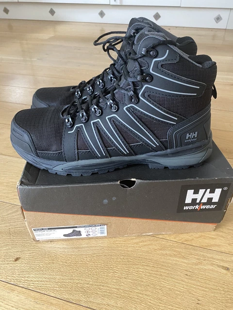 helly hansen safety trainers uk