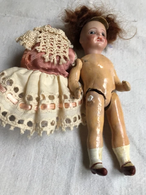 ANCIENNE POUPÉE MIGNONNETTE en BISCUIT peint XIXe EUR 120,00 - FR